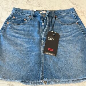 Levi’s Ribcage Denim Skirt